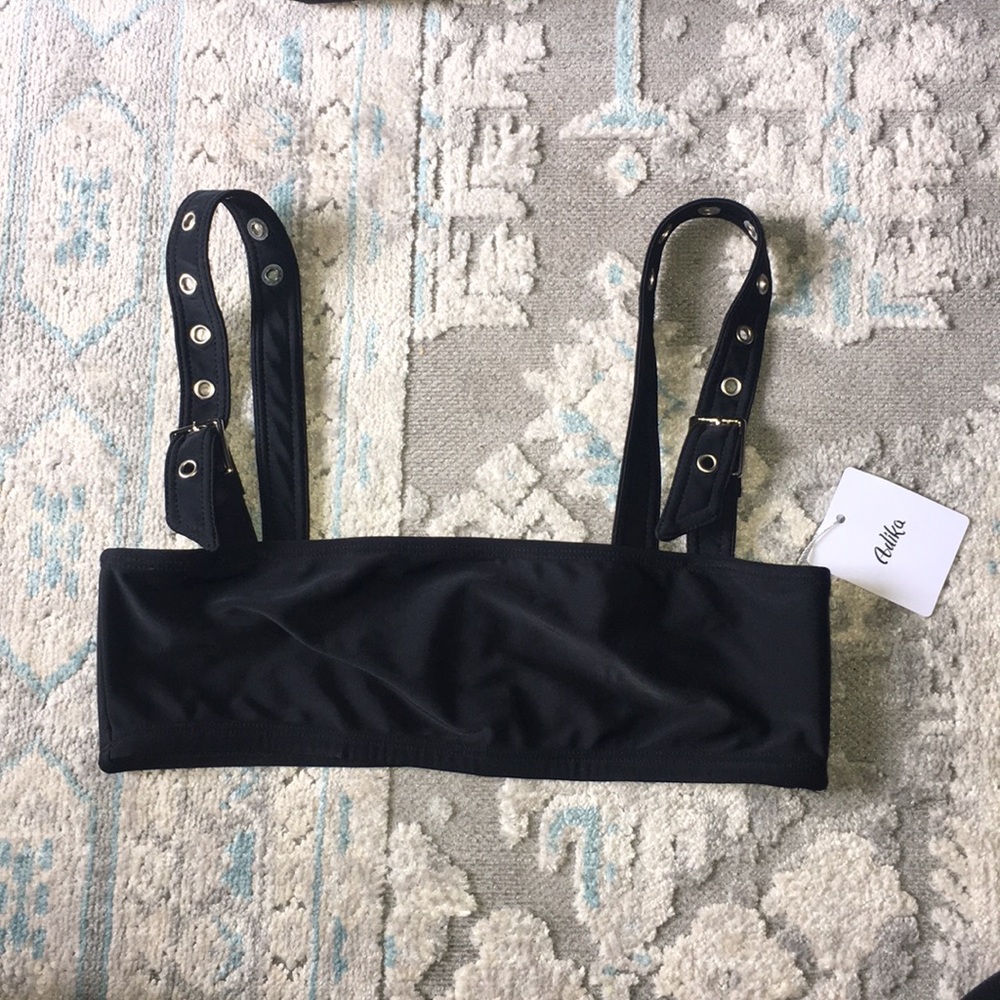 🌿2/$15 NEW Adika Bikini Top 🖤